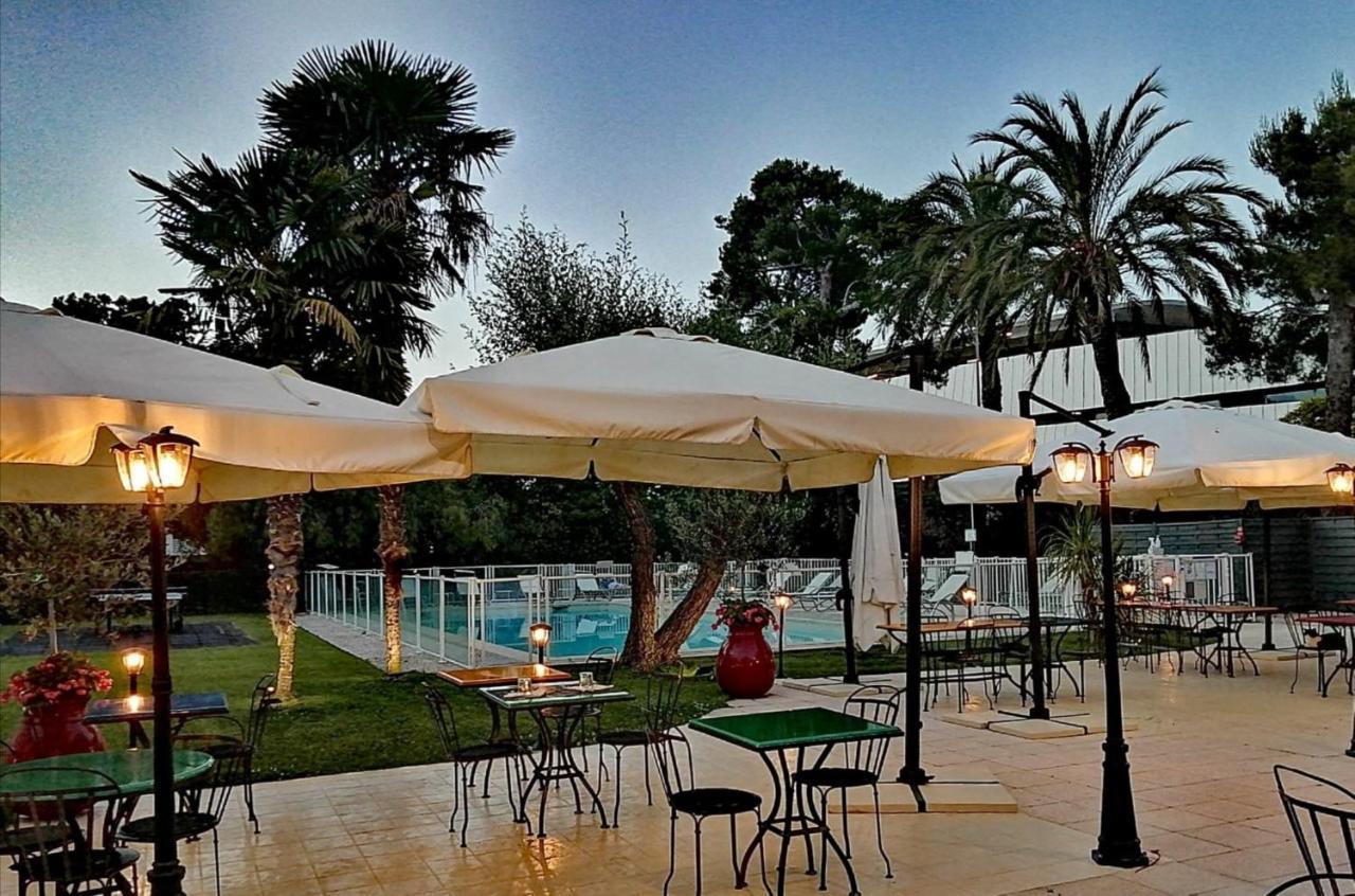 Novotel Nice Aéroport Cap 3000 Saint-Laurent-du-Var Buitenkant foto